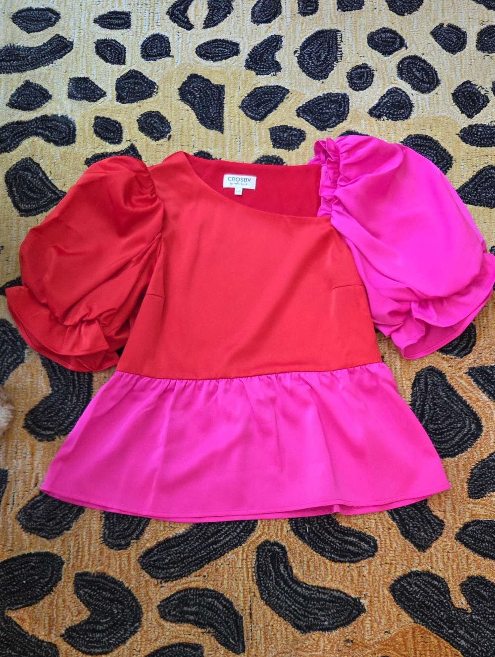 CROSBY by Mollie Burch Red and Hot Pink Colorblock Puff Sleeve Peplum Top